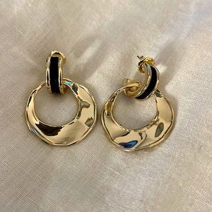 Akola link front facing hoops